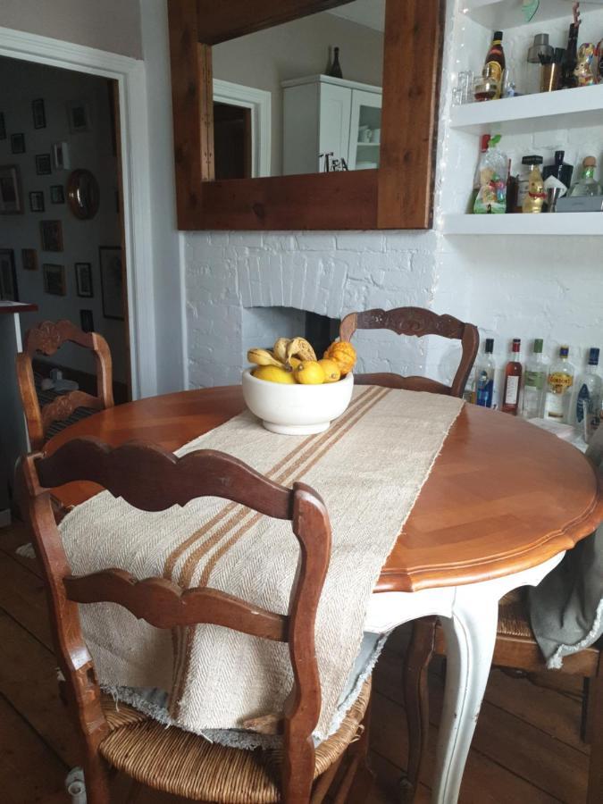 Homestay Poole Extérieur photo