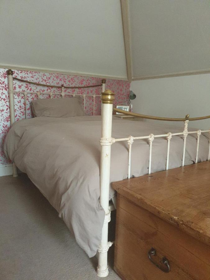 Homestay Poole Extérieur photo